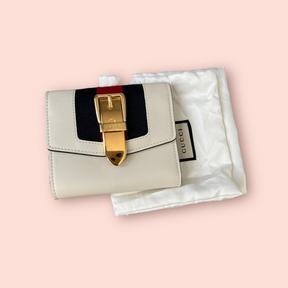 Gucci Embroiled Mini hand bag - Picture 9 of 9